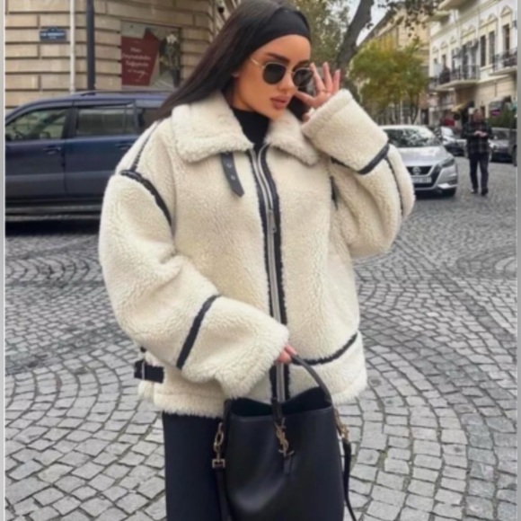 🔥🔥Zara Faux Fur Jacket (oversized)
